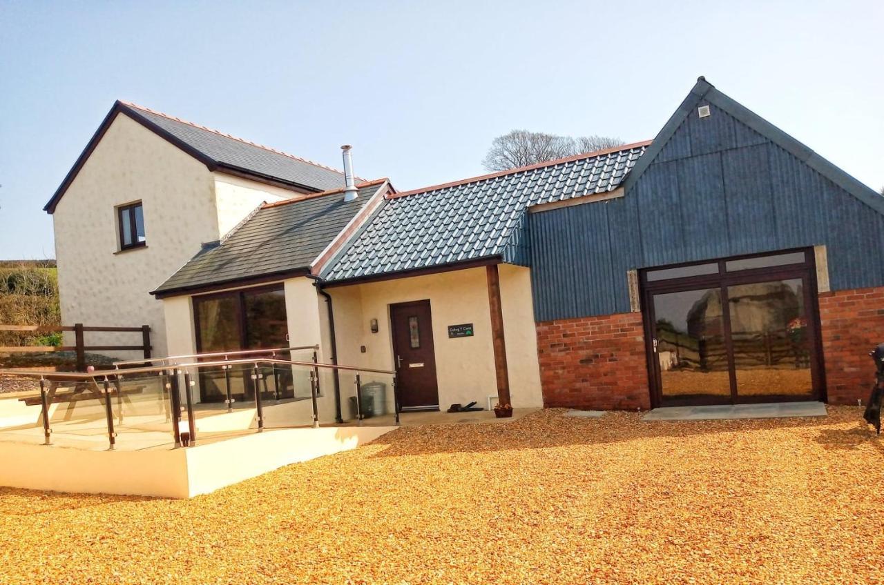 Luxury Cottage With Private Indoor Hot Tub+Woodlands Llanfyrnach Exterior foto